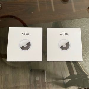 2 Apple AirTags, new, unopened